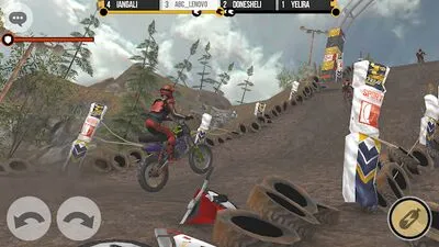 Baixe Clan Race: Corridas de Motocross PVP (MOD Dinheiro Ilimitado) para Android - Captura de tela 1